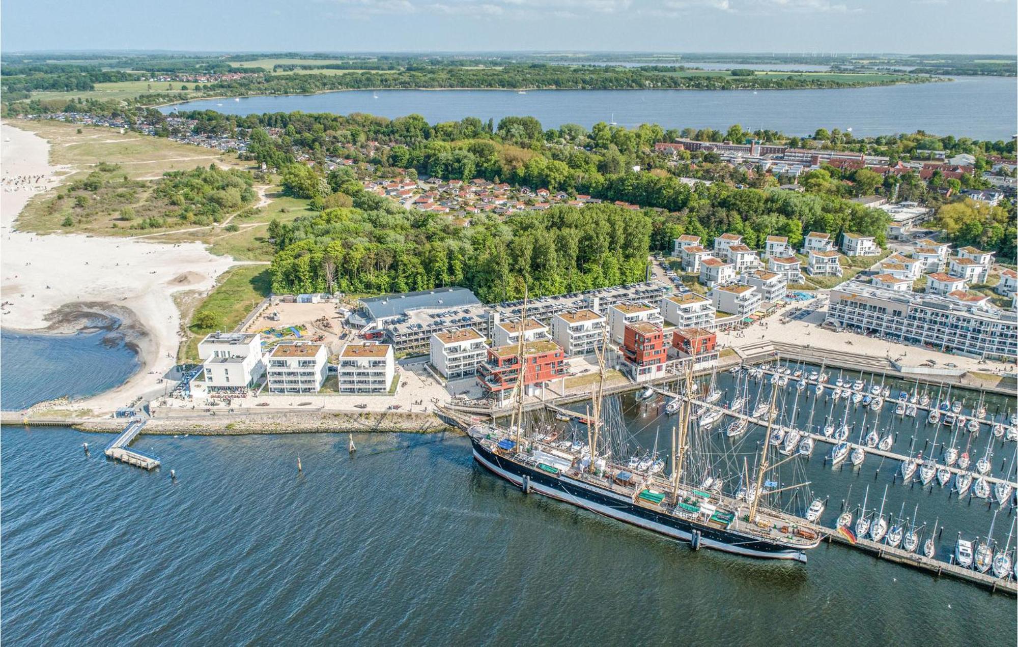 Amazing Apartment In Luebeck Travemuende With Wifi エクステリア 写真