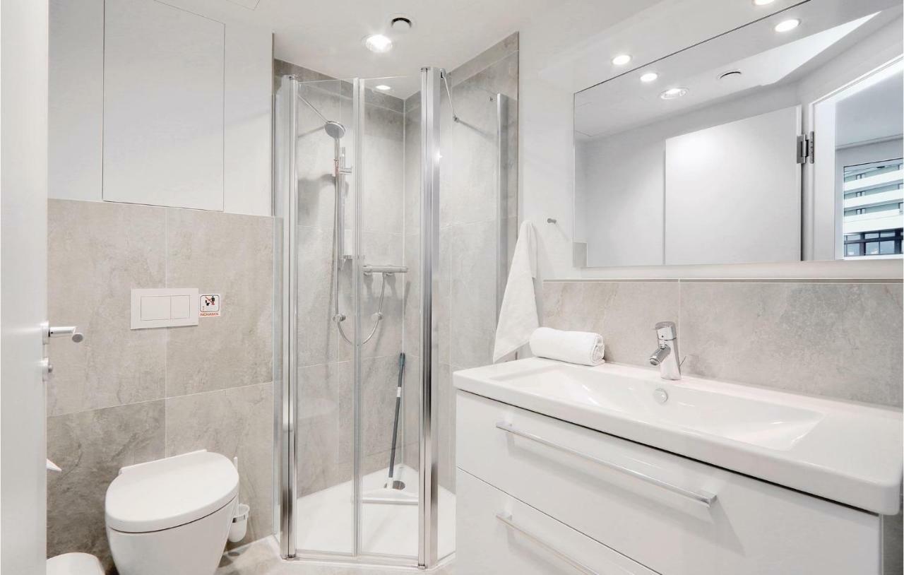 Amazing Apartment In Luebeck Travemuende With Wifi エクステリア 写真